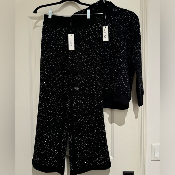 The Willow Tree Boutique NWT set by brand WHY dress set with embellishments - Picture 1 of 5